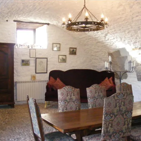 Chateau De Laumiere Oda ve Kahvaltı Promilhanes