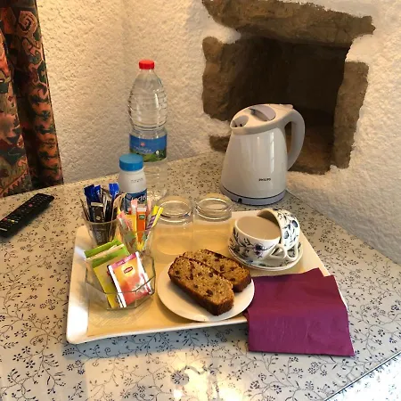 לינה וארוחת בוקר Chateau De Laumiere Promilhanes